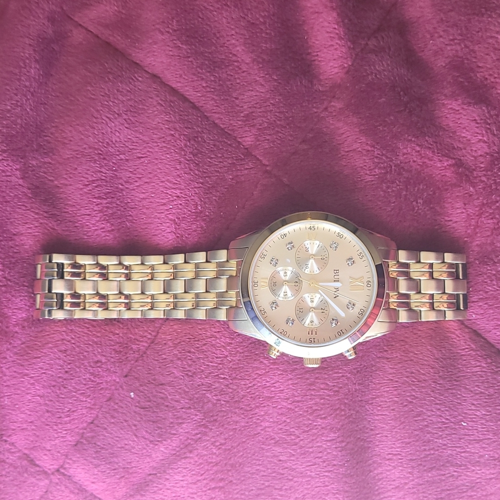 Watch - Picture 3 of 9